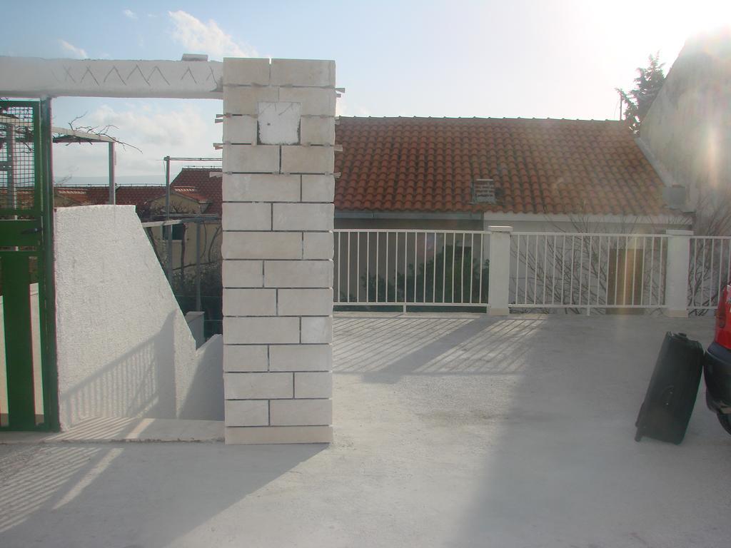 Apartman Restovic Bol Esterno foto