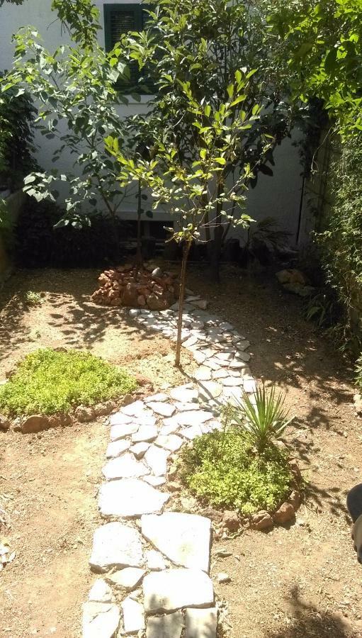 Apartman Restovic Bol Esterno foto