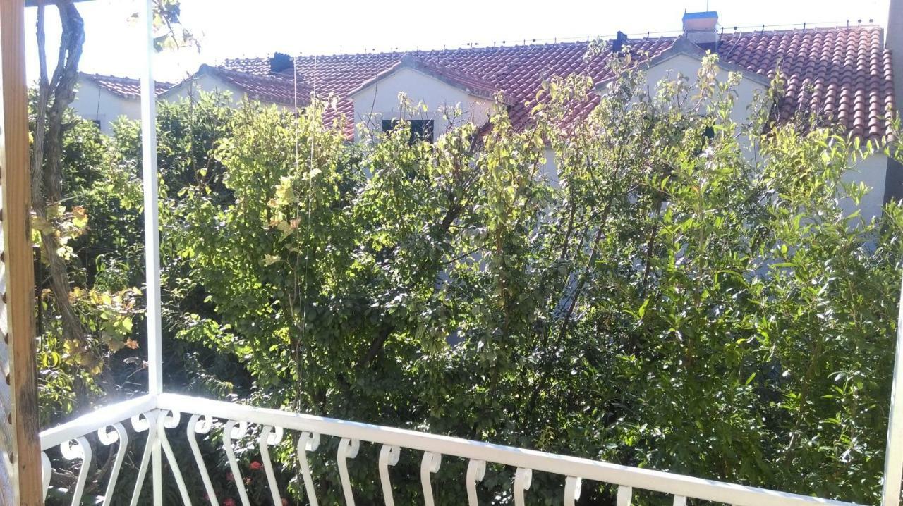Apartman Restovic Bol Esterno foto